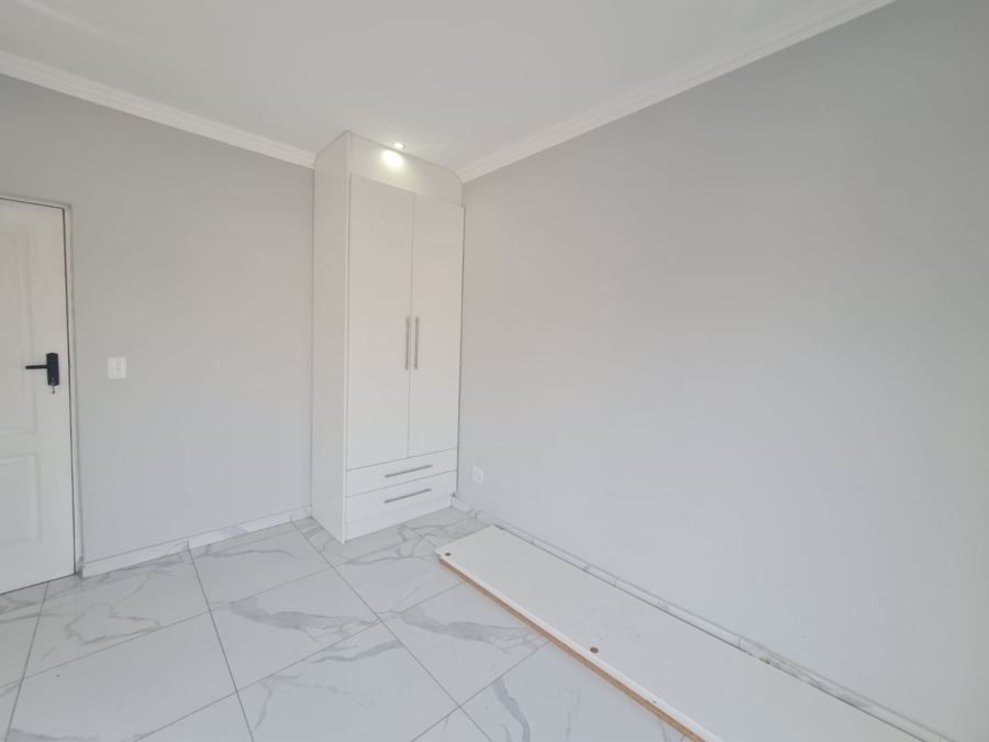 To Let 4 Bedroom Property for Rent in Melodie North West
